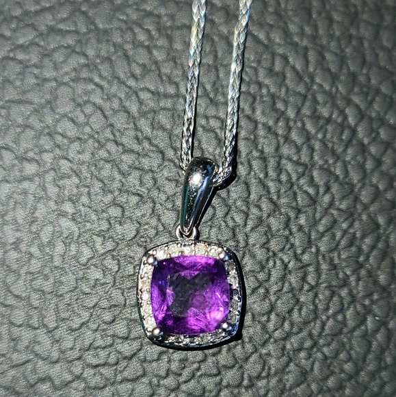 Jewlery Set - Picture 2 of 2